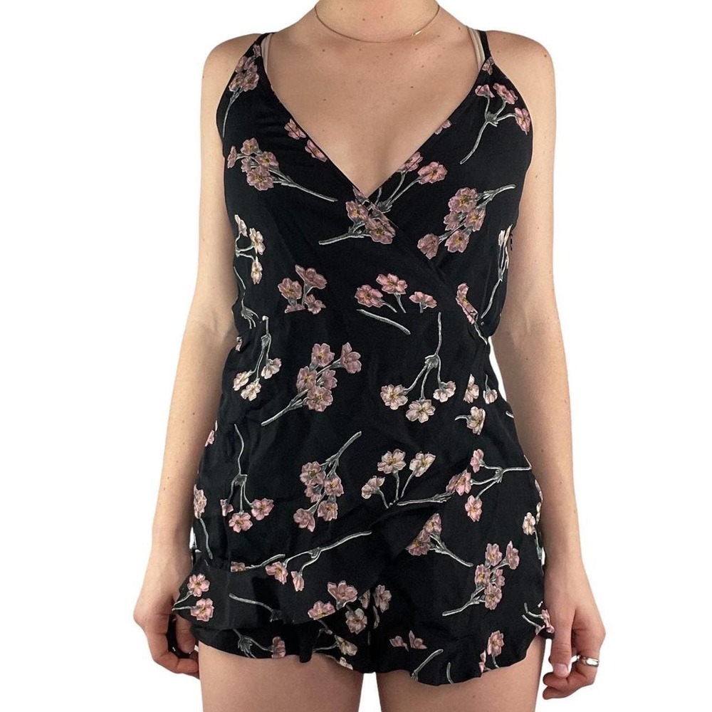 thr black and pink flynn sku floral wrap romper